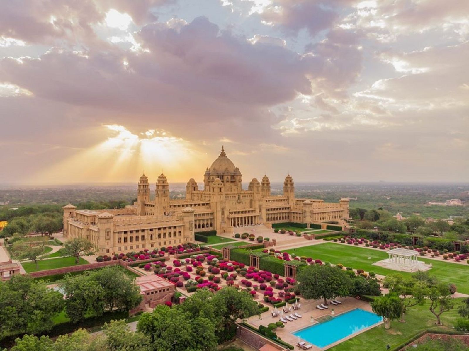 Top Luxury Wedding Venues in India for a Royal Celebration